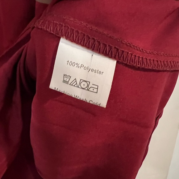 Tasamo Red Round Neck Basic Pleated Top Cap Petal Sleeves Curved loose Blouse M - Picture 9 of 10